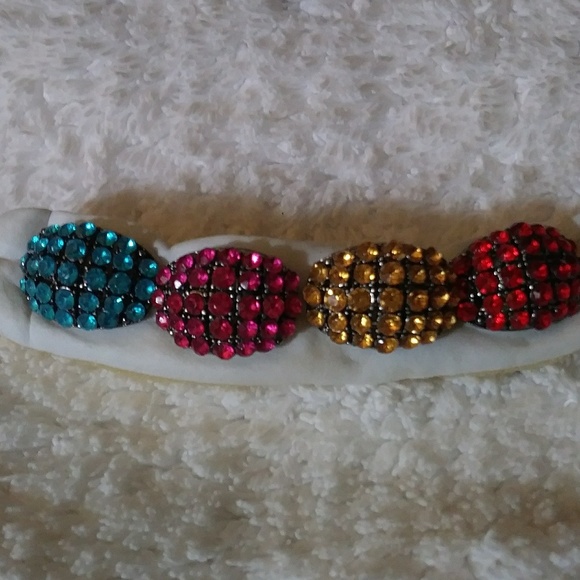 4 Adjustable Colored Rhinestone Rings - Picture 4 of 4
